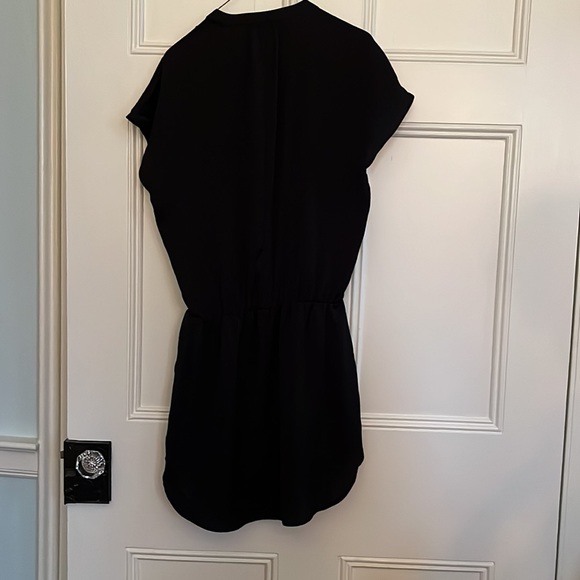 Black silk-like dress - Picture 2 of 2